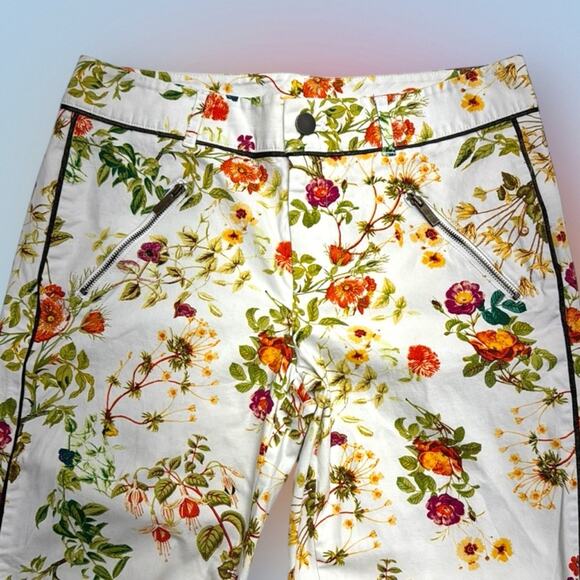 DISNEY ALICE Through the Looking Glass Women’s 2 Floral Print Capri Pants - Picture 1 of 4